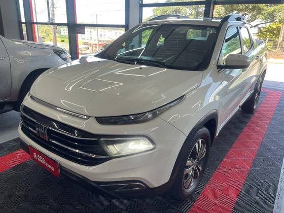FIAT TORO 2.0 16V TURBO DIESEL FREEDOM 4WD AT9 FIAT TORO 2.0 16V TURBO DIESEL FREEDOM 4WD AT9